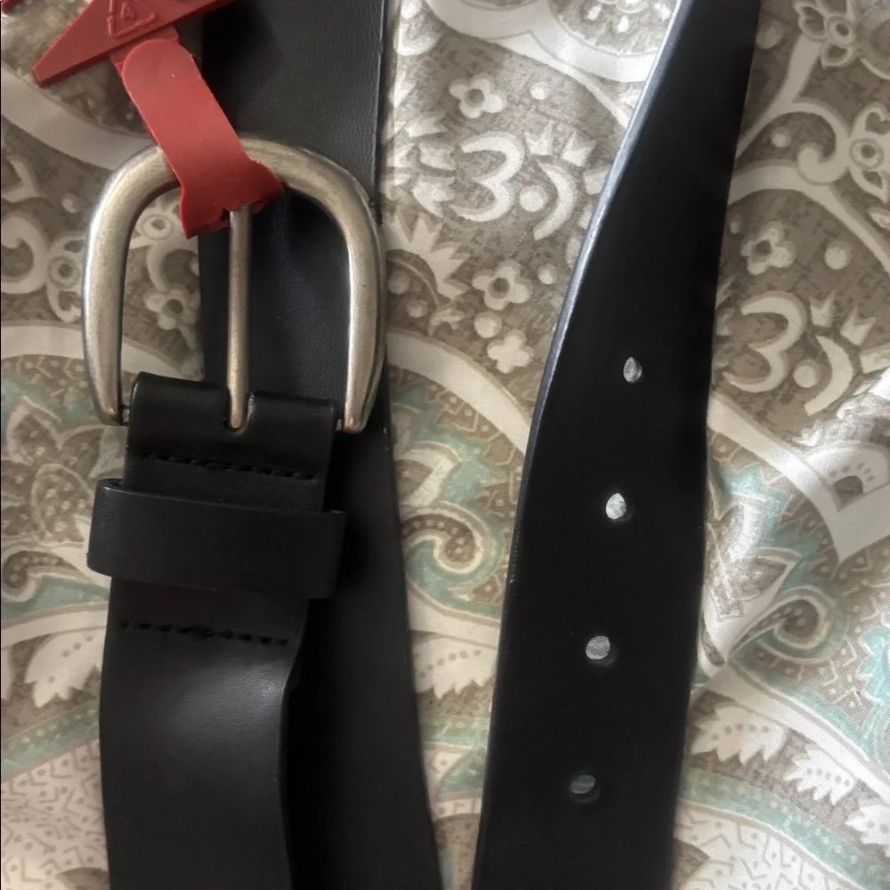 Faded Glory men’s 2 XL NWT belt